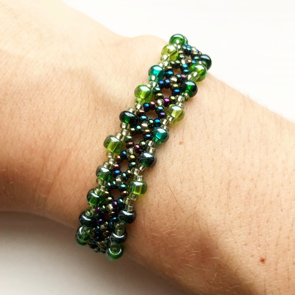 Green, blue & purple Girls’ beaded bracelet